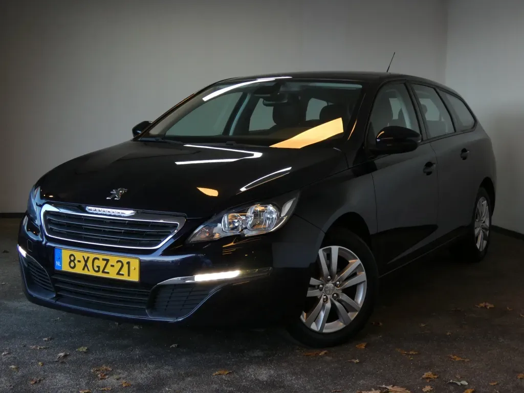 Peugeot 308 (2014) — foto 1