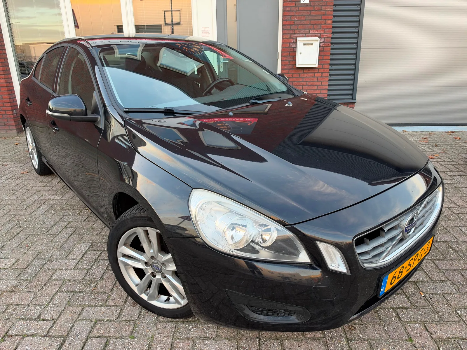 Volvo S60 (2011) — foto 1