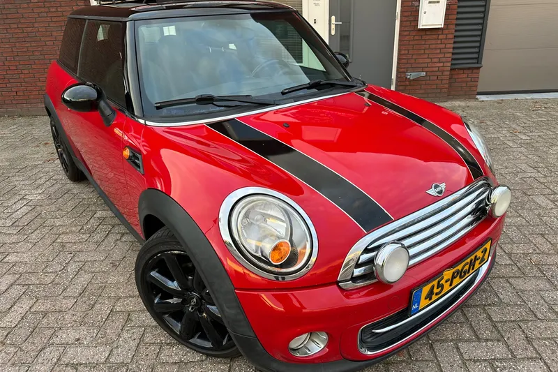 MINI Cooper (2011)