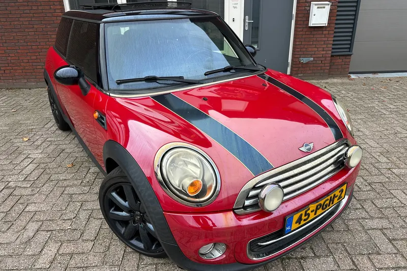MINI Cooper (2011)