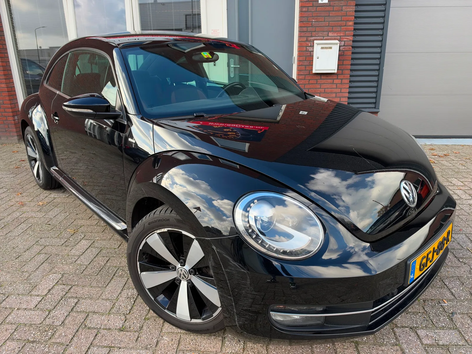 Volkswagen Beetle (2016) — foto 1
