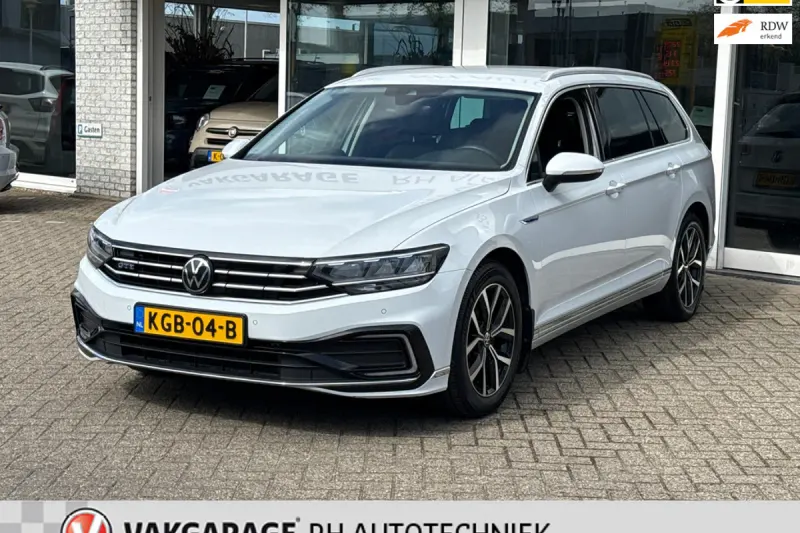 Volkswagen Passat (2023)