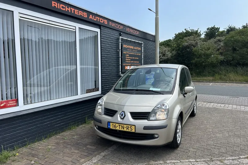Renault Modus (2006)