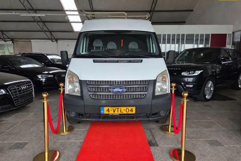Ford Transit (2012)