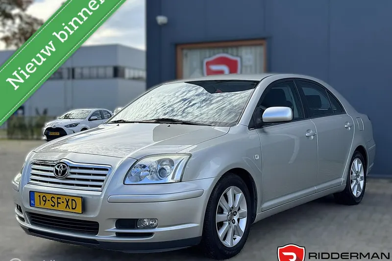 Toyota Avensis (2006)