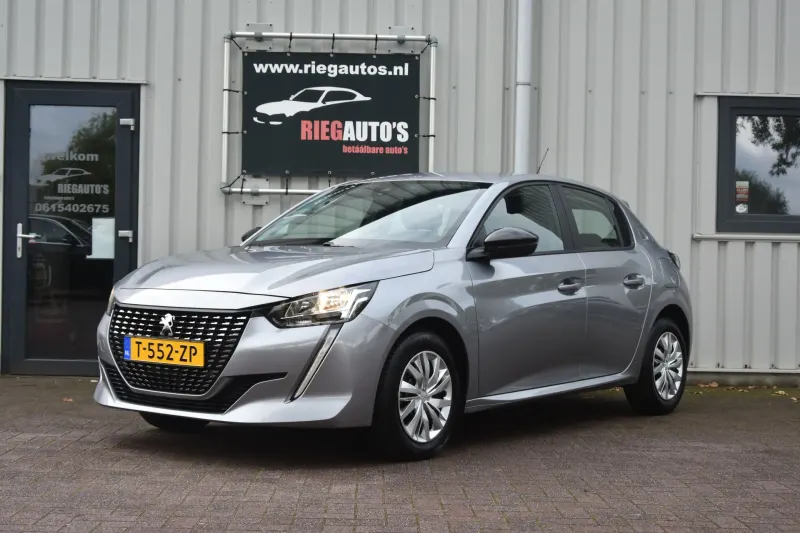 Peugeot 208 (2023)