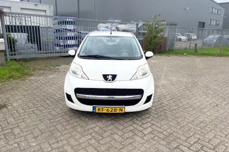 Peugeot 107 (2010)