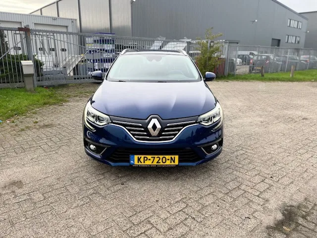 Renault Mégane (2016) — foto 1