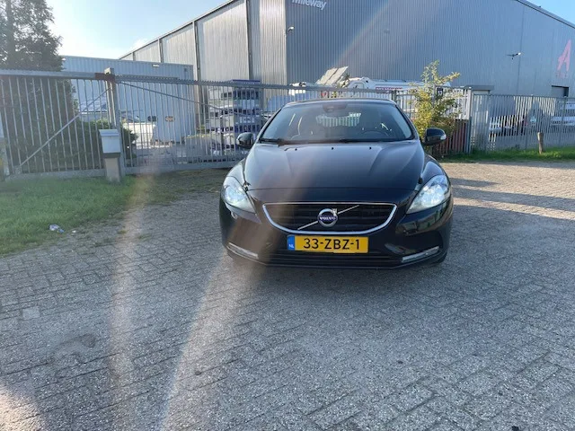 Volvo V40 (2012) — foto 1