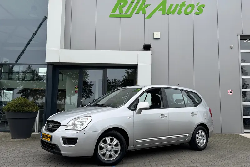 Kia Carens (2009)