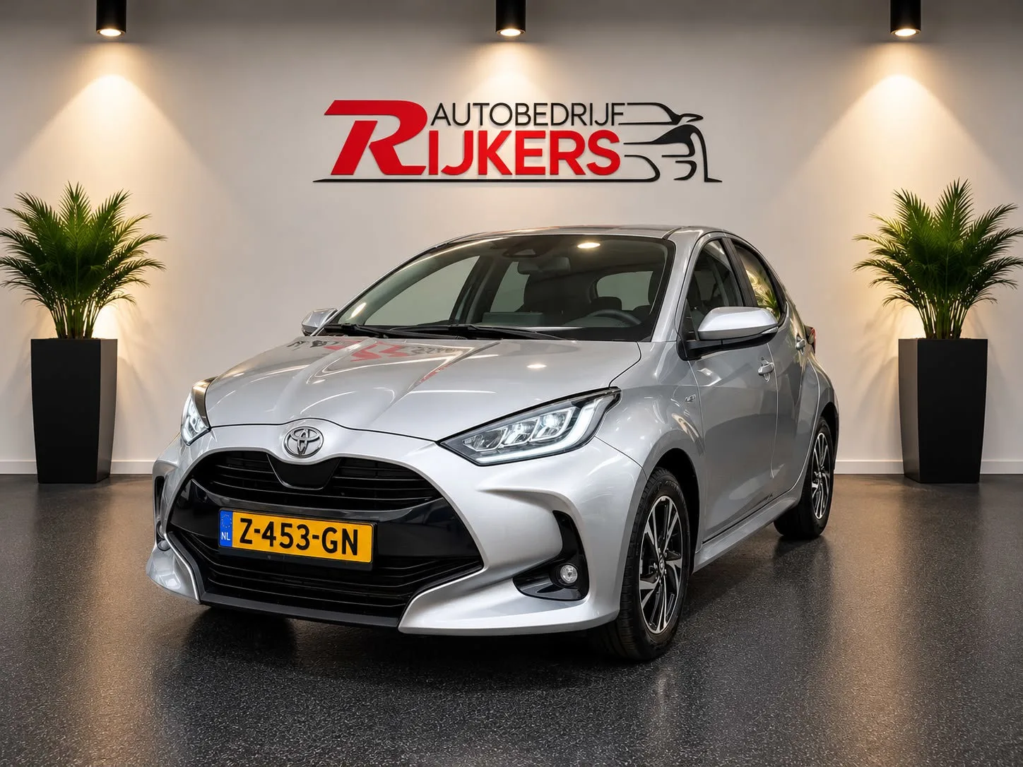 Toyota Yaris (2024) — foto 1
