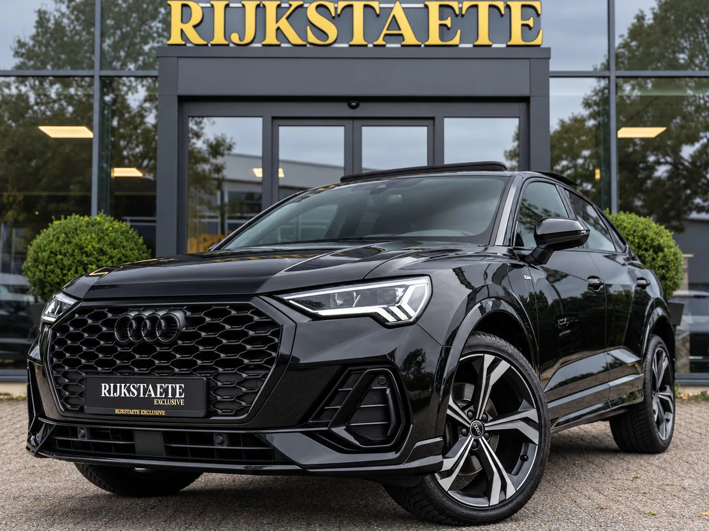Audi Q3 Sportback (2023) — foto 1