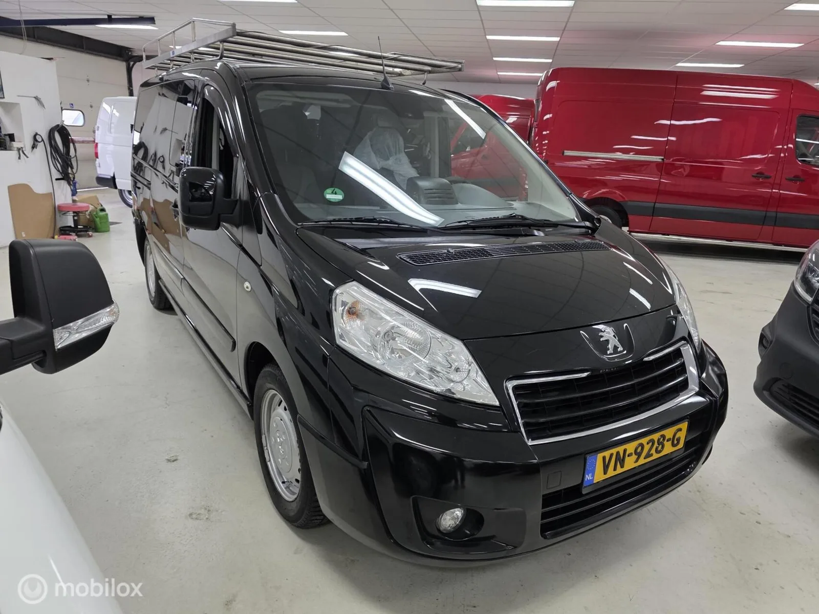 Peugeot Expert (2015) — foto 1