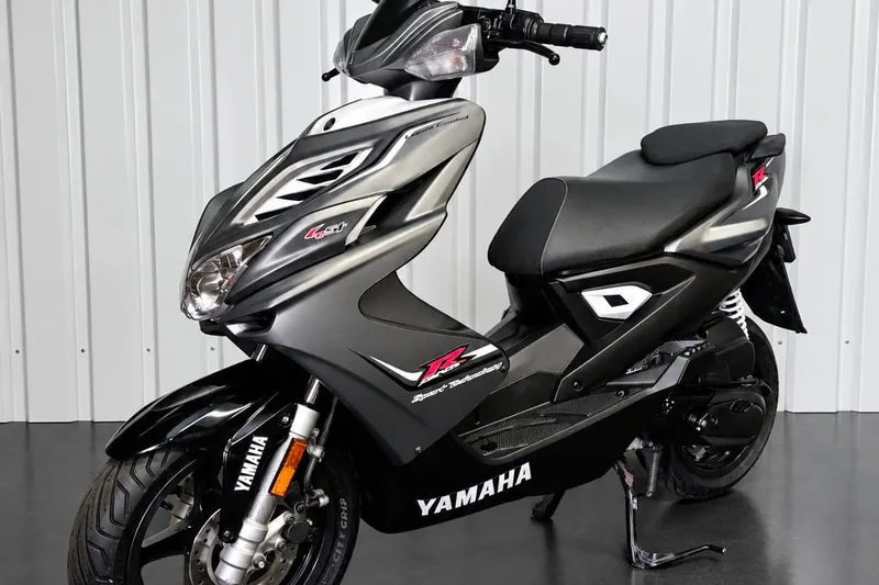 Yamaha Aerox R (0)