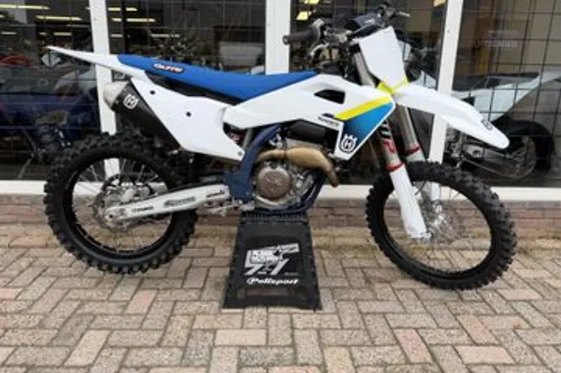 Husqvarna FC 250 (2025)