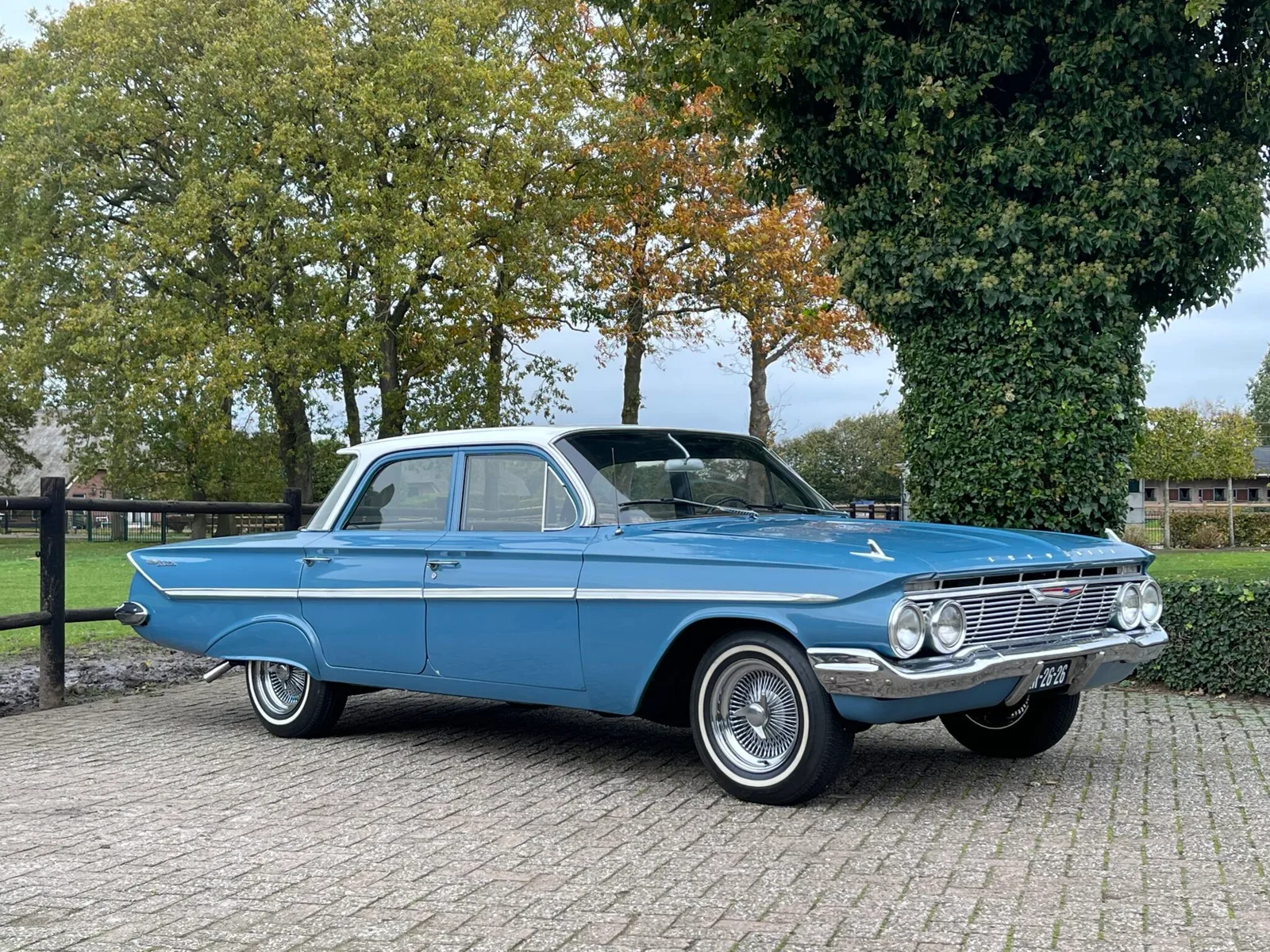 Chevrolet Bel Air (1961) — foto 1