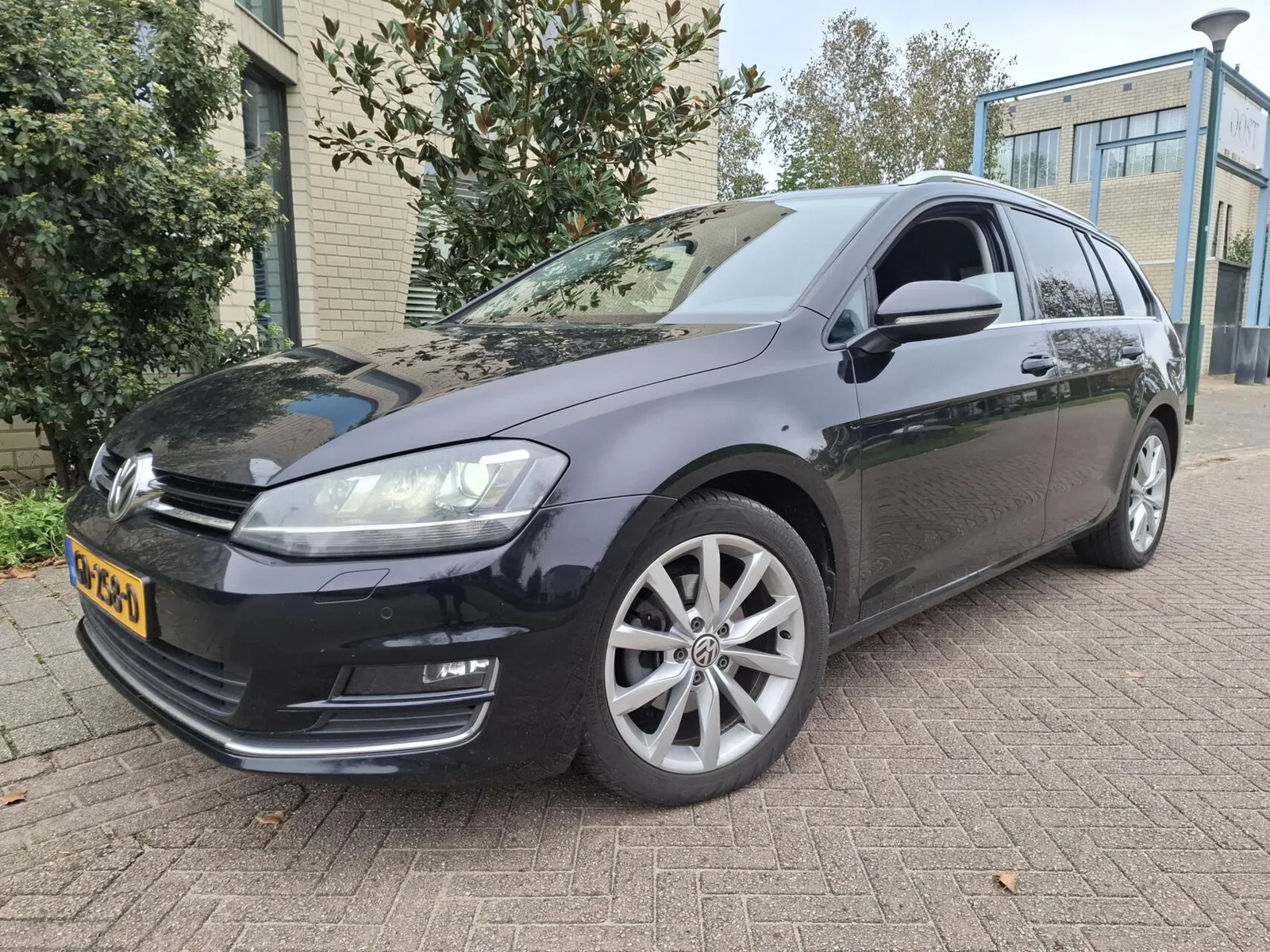 Volkswagen Golf (2015) — foto 1