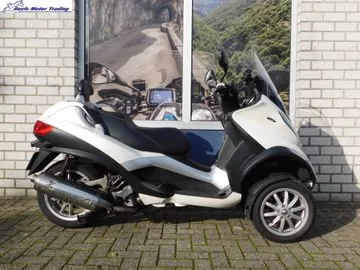 Piaggio MP3 500 (2013) — foto 1