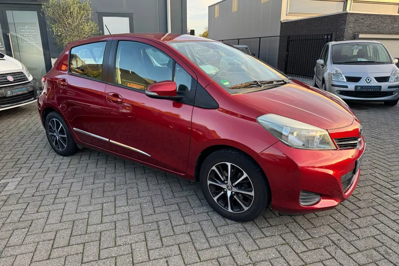 Toyota Yaris (2011)