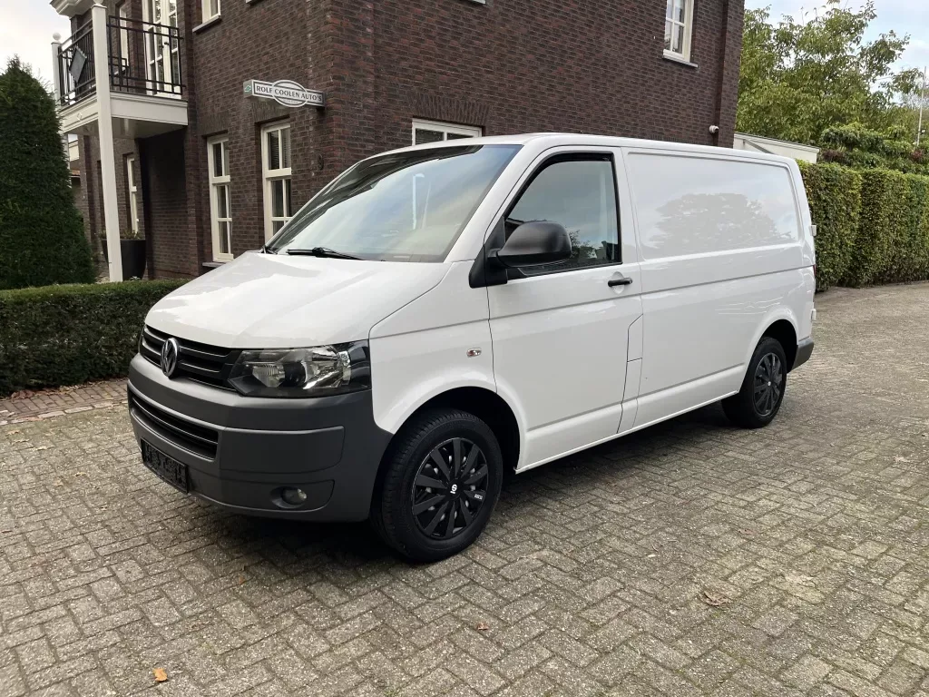 Volkswagen Transporter (2013) — foto 1