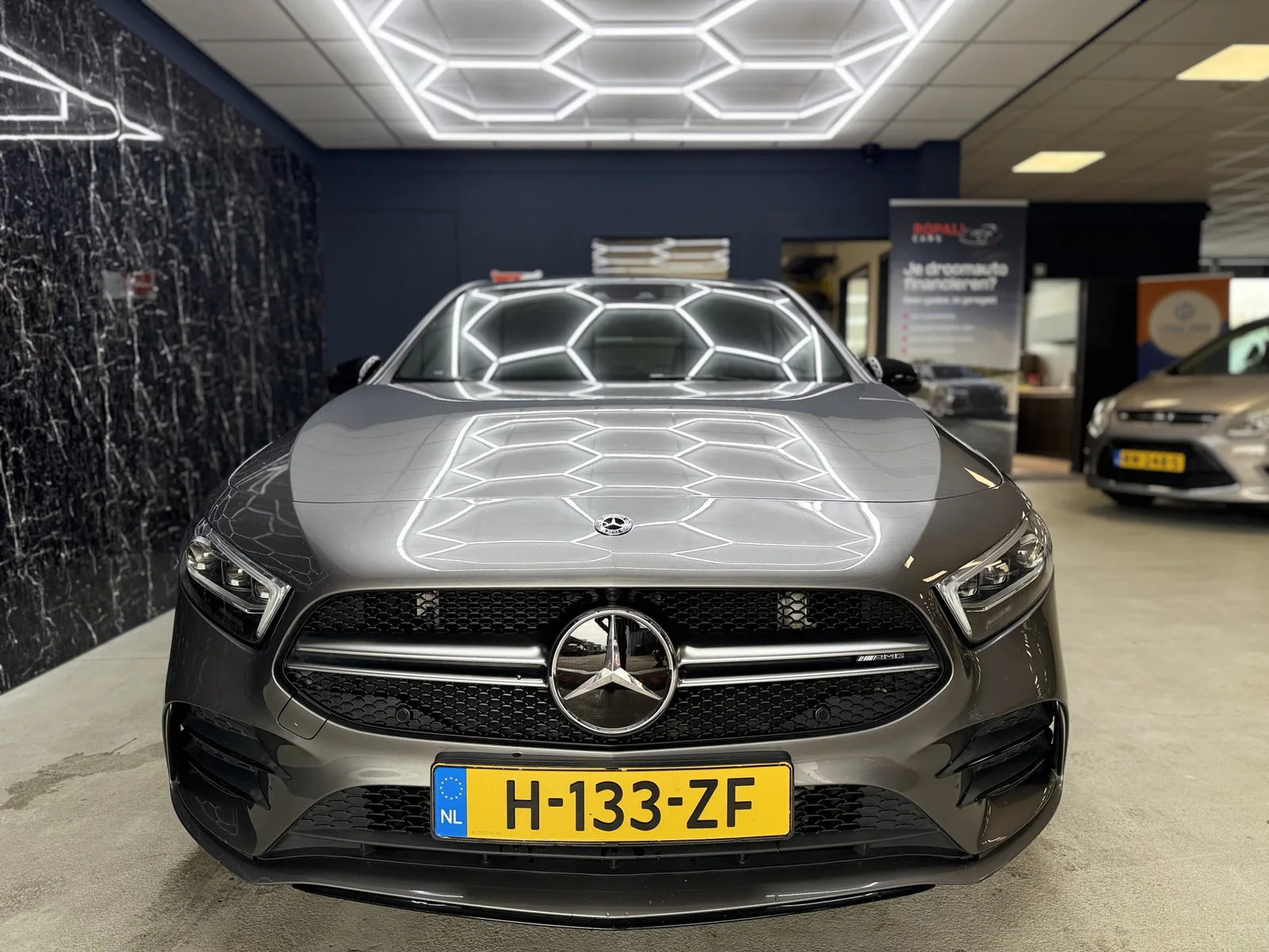 Mercedes-Benz A-Klasse (2019) — foto 1
