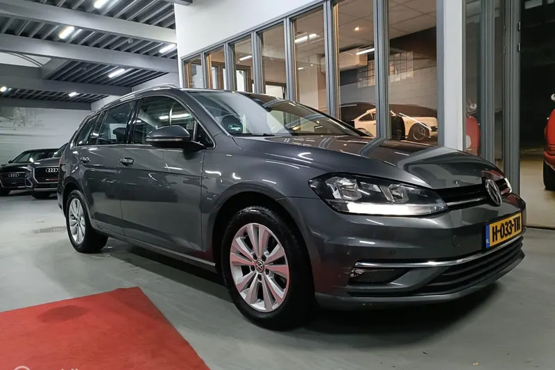 Volkswagen Golf (2017)