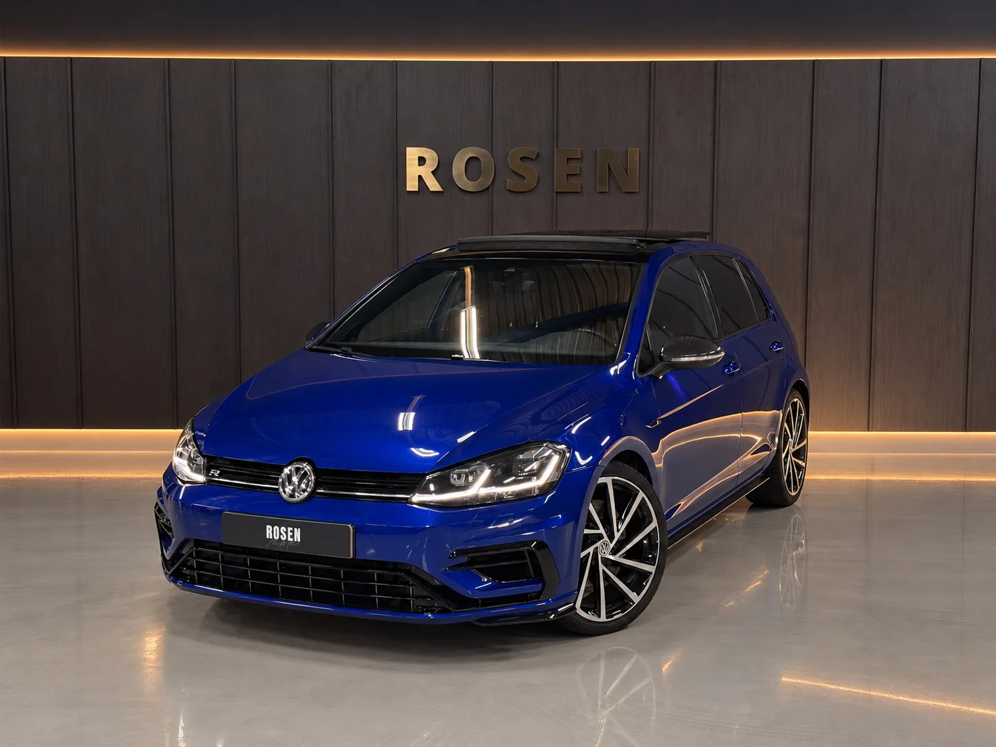 Volkswagen Golf (2018) — foto 1