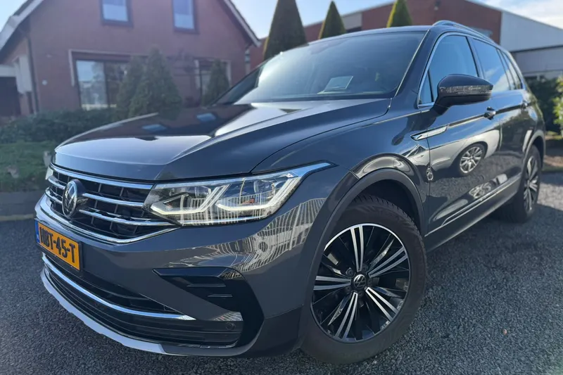 Volkswagen Tiguan (2021)