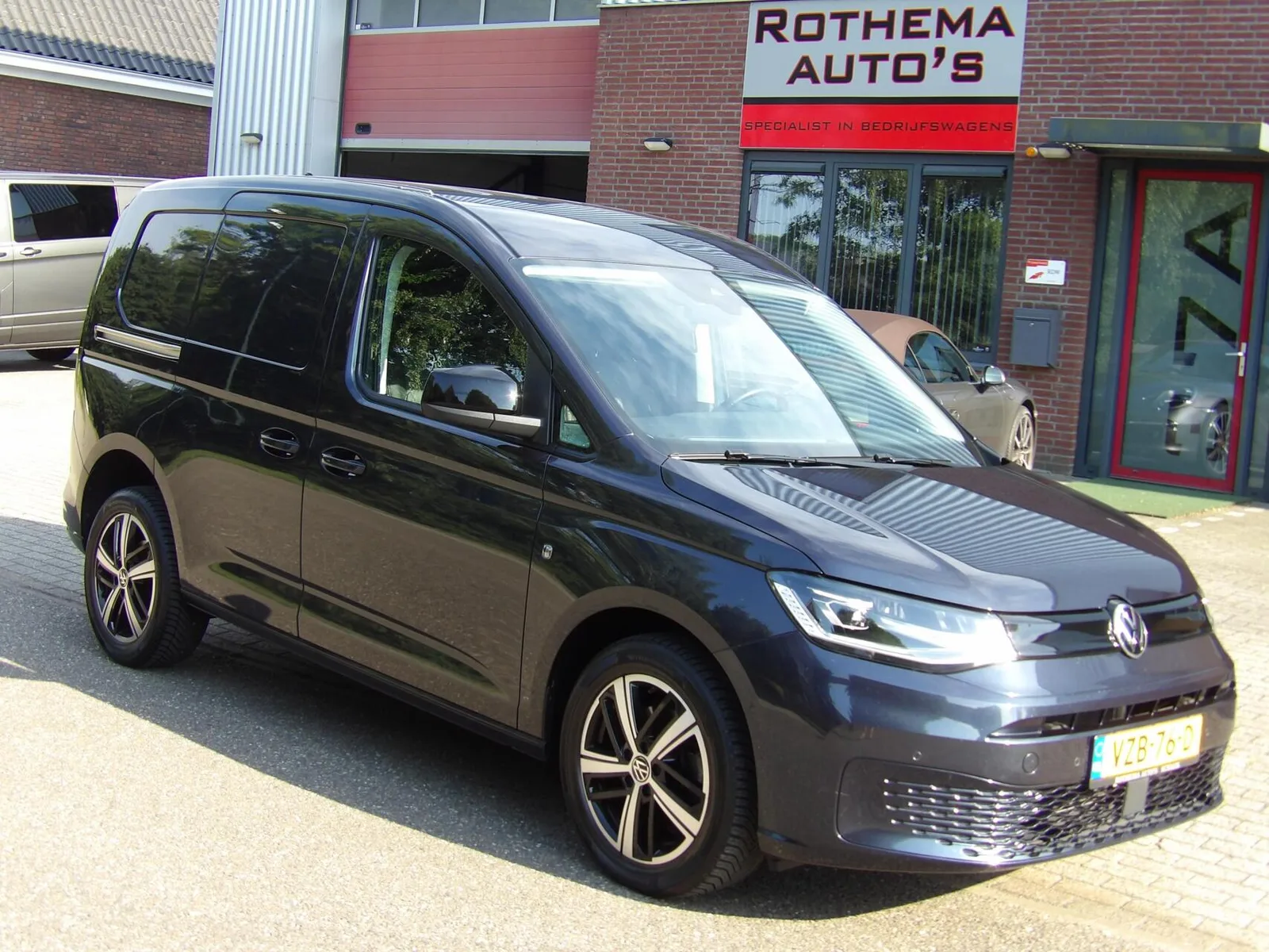 Volkswagen Caddy (2023) — foto 1