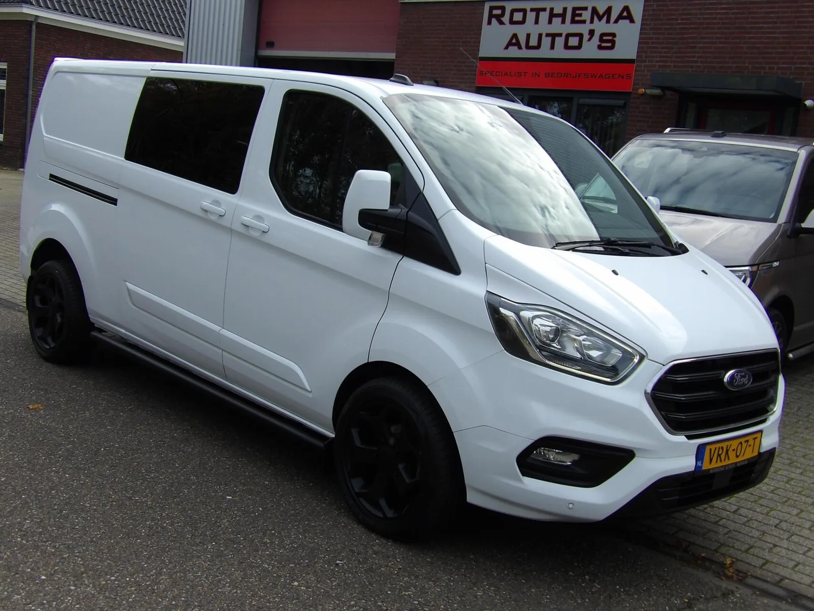 Ford Transit (2022) — foto 1
