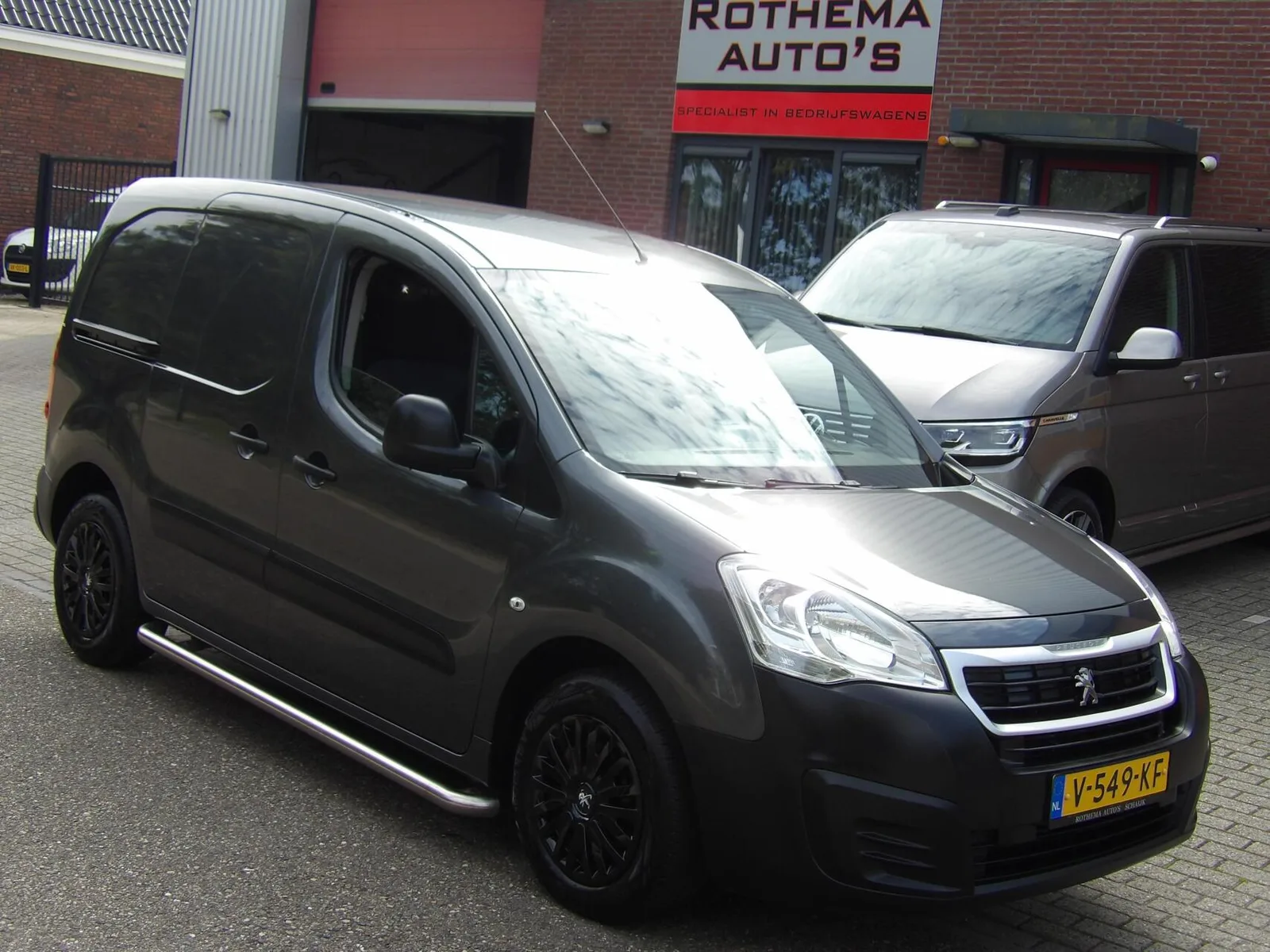 Peugeot Partner (2017) — foto 1