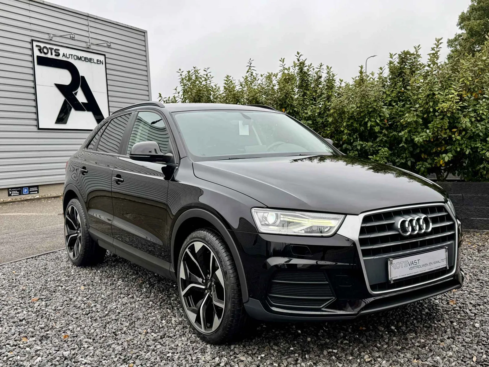 Audi Q3 (2018) — foto 1