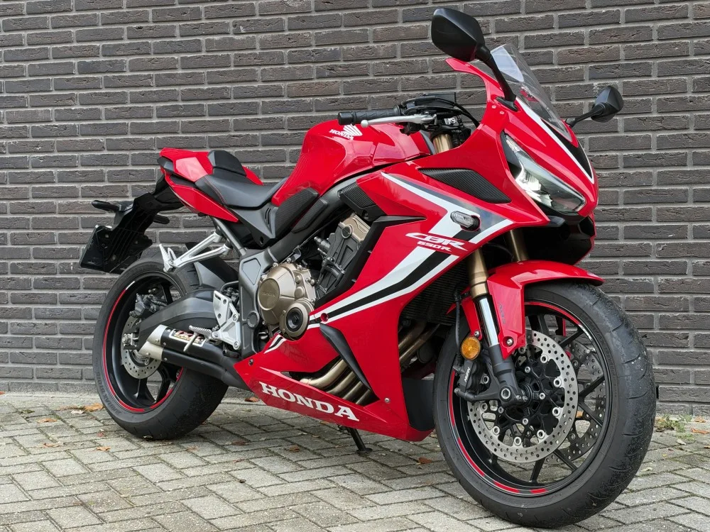 Honda CBR 650 R (2019) — foto 1
