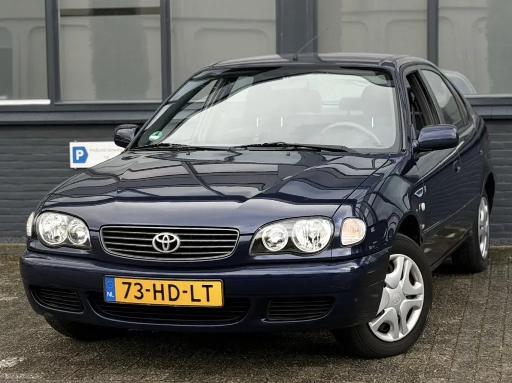 Toyota Corolla (2001) — foto 1