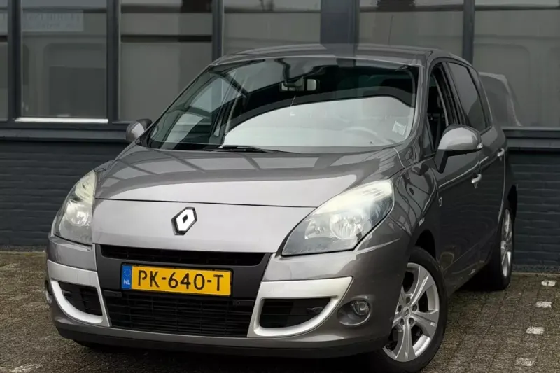 Renault Scénic (2011)
