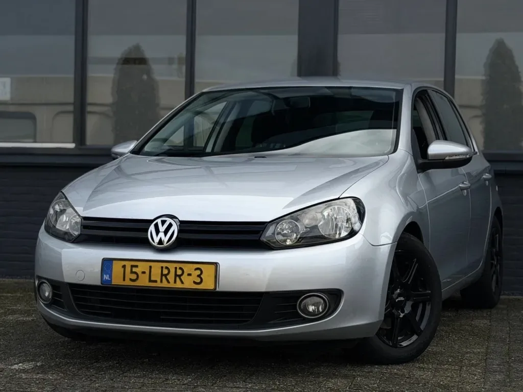 Volkswagen Golf (2010) — foto 1