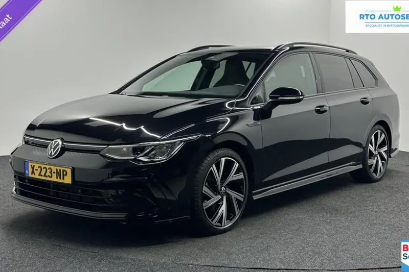 Volkswagen Golf (2023)