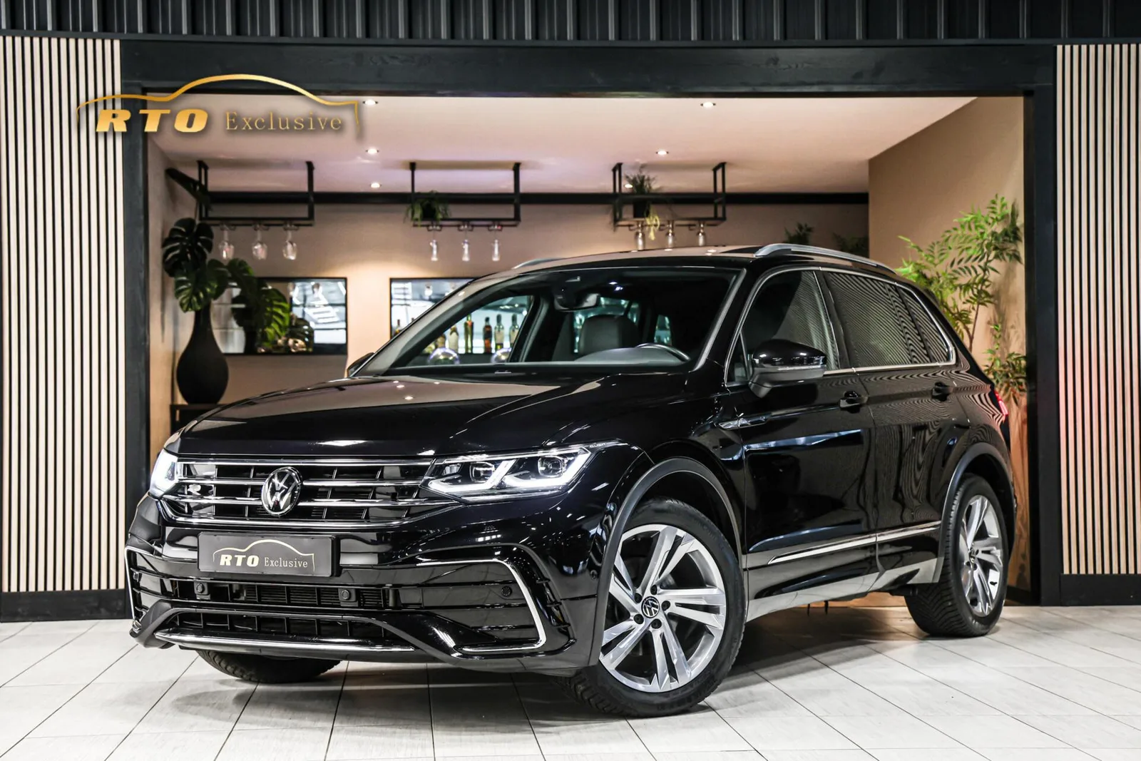 Volkswagen Tiguan (2024) — foto 1