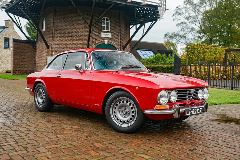 Alfa Romeo GT (1974)