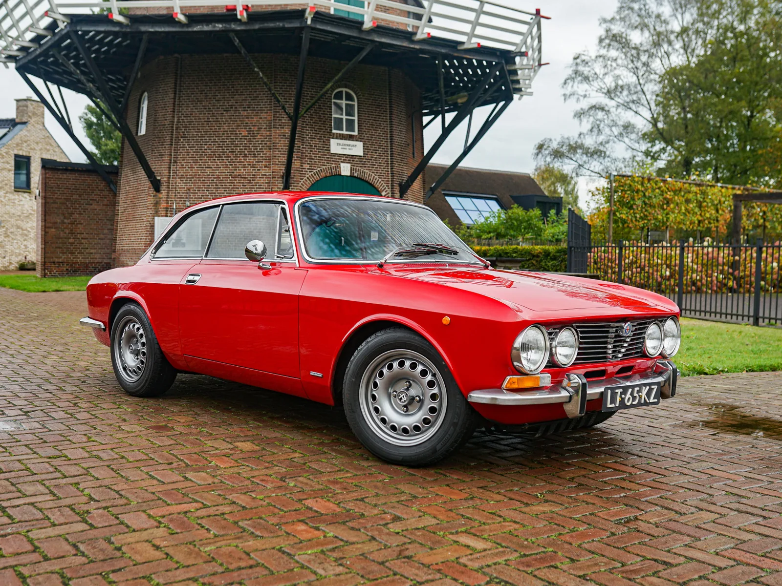 Alfa Romeo GT (1974) — foto 1
