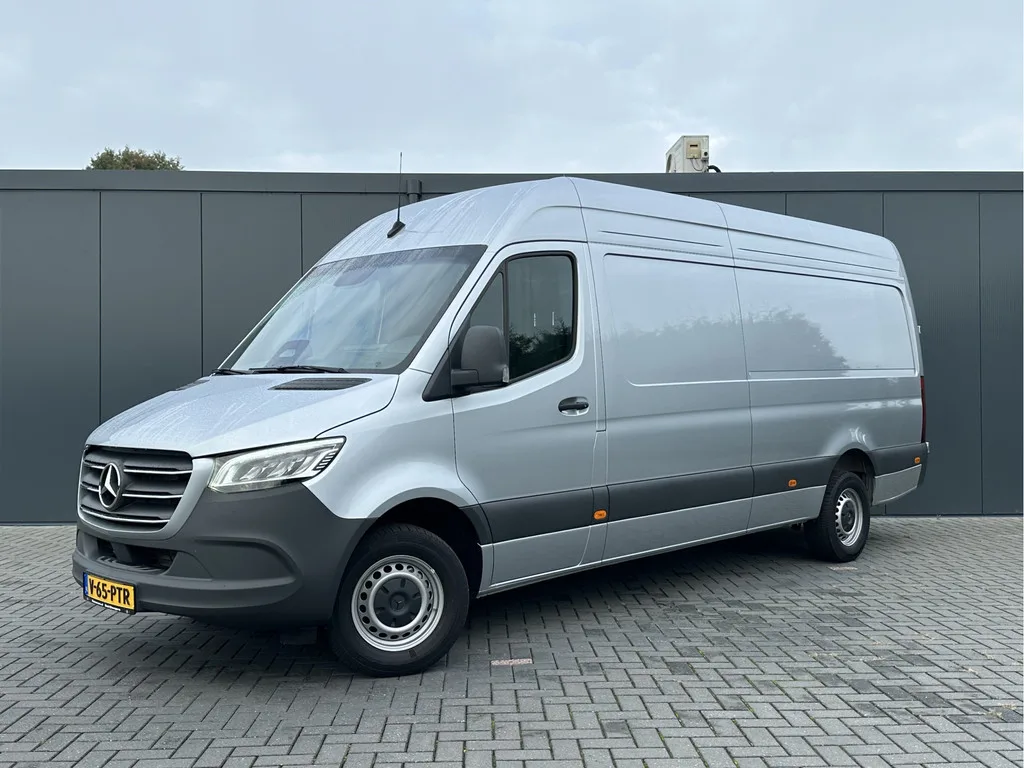 Mercedes-Benz Sprinter (2024) — foto 1