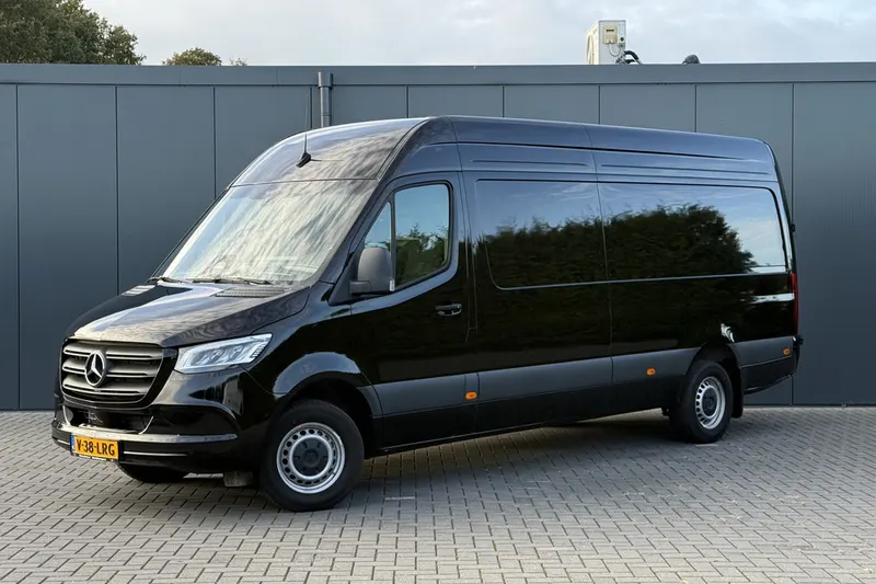 Mercedes-Benz Sprinter (2024)