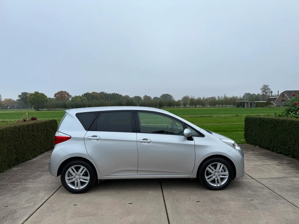 Toyota Verso (2014) — foto 1