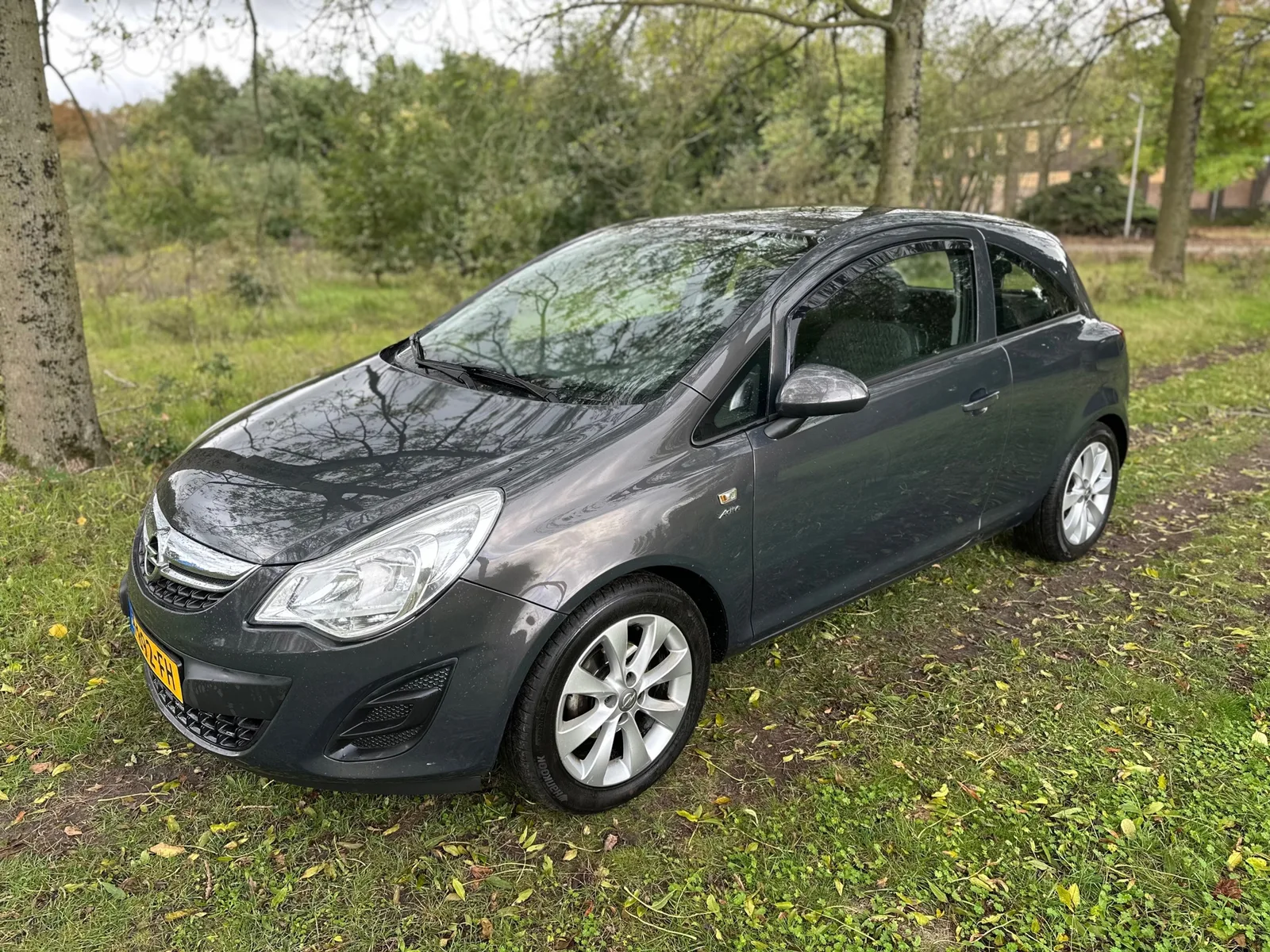 Opel Corsa (2013) — foto 1