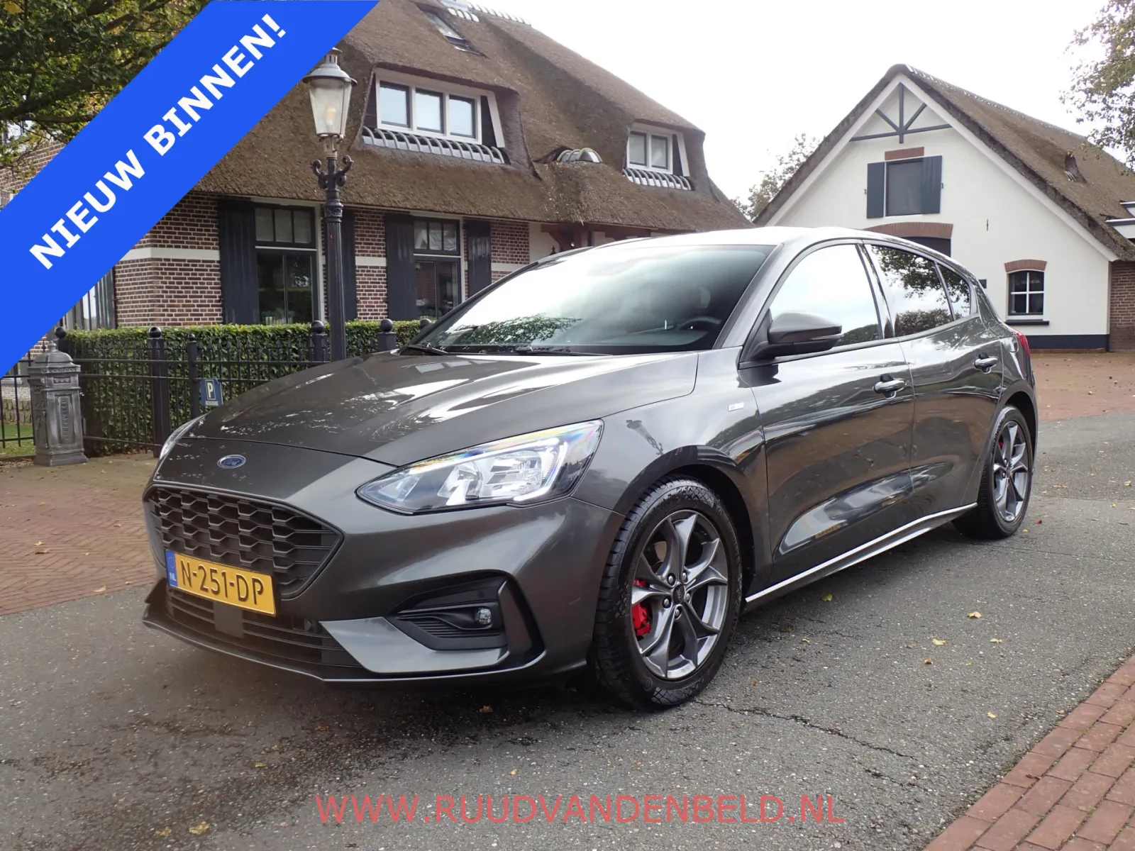 Ford Focus (2021) — foto 1