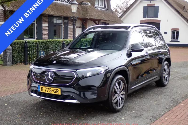 Mercedes-Benz EQB (2022)