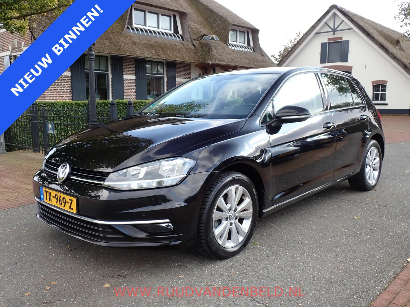Volkswagen Golf (2018) — foto 1