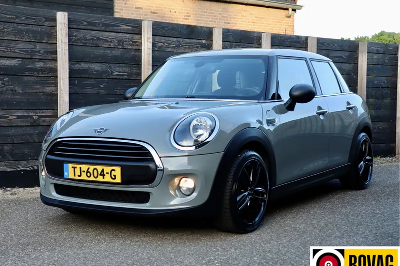 MINI Cooper (2018)