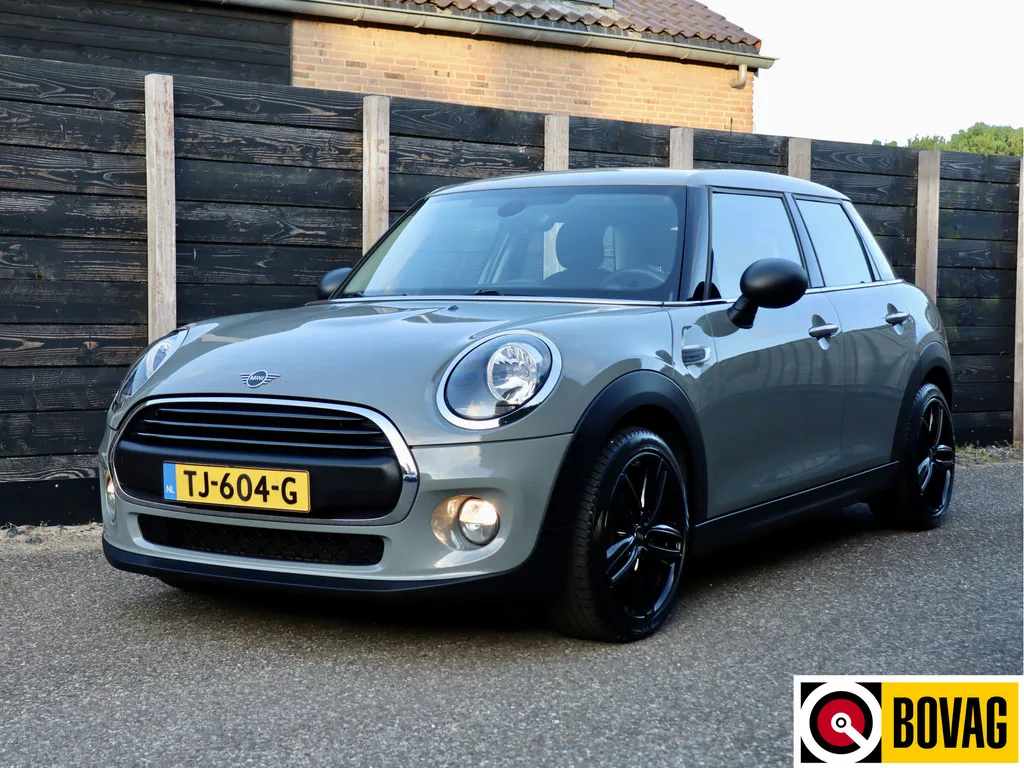 MINI Cooper (2018) — foto 1