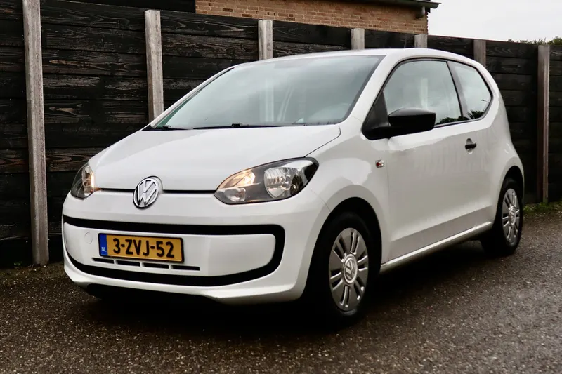 Volkswagen Up! (2015)